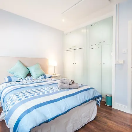 Apartment D-6 *