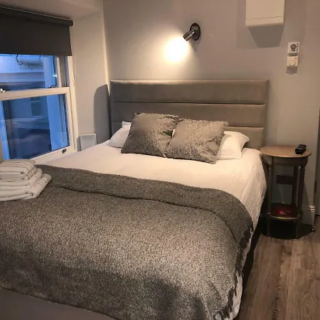 D-6 Apartament