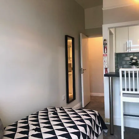 Apartament D-6 *