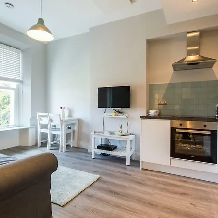 D-6 Apartament *